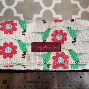 Bungalow 360- Wallet with Hummingbird design